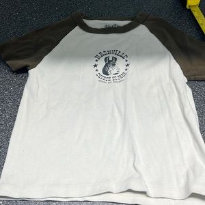 Nashville brandy T-shirt size is small